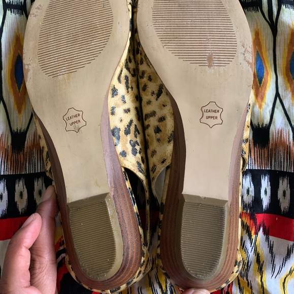 STEVE MADDEN - 100% Leather Peep Toe Shoe - Picture 8 of 10